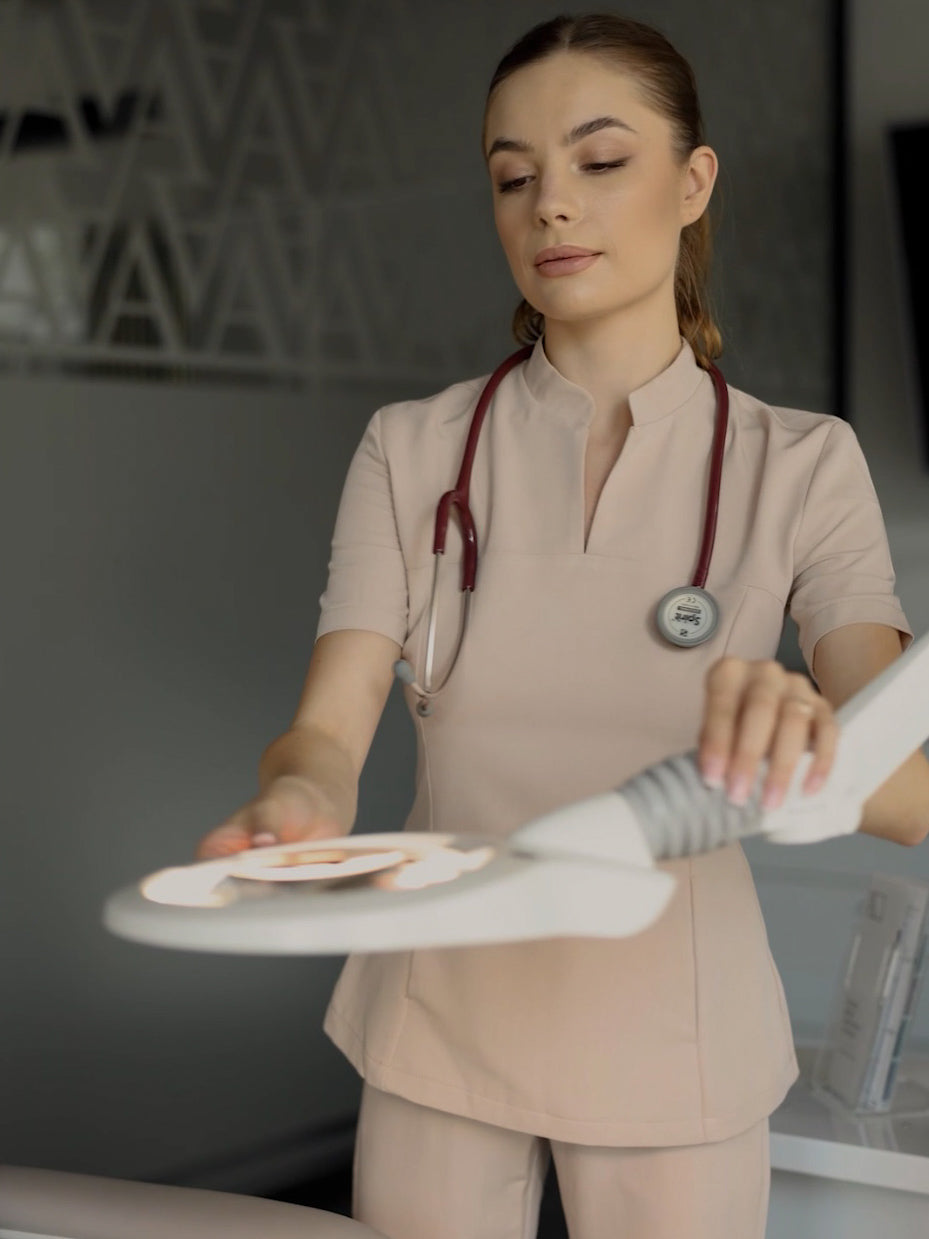 Bluzka Medyczna Damska Carrie - Nude