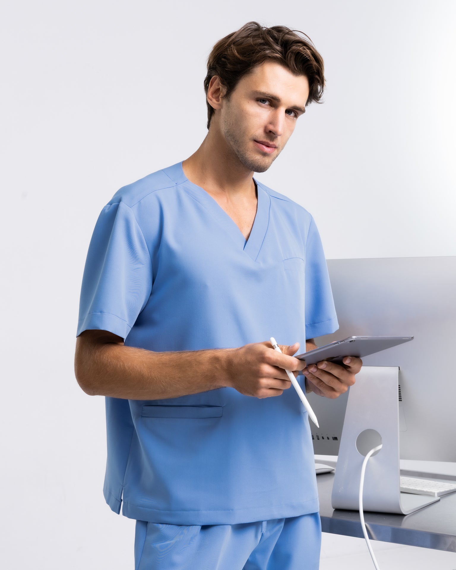 Bluzka Medyczna Męska V-Neck | Classic Fit - Blue Sky